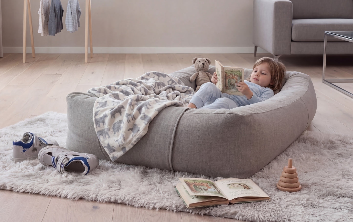 Lit enfant "FINN" - pliable et empilable